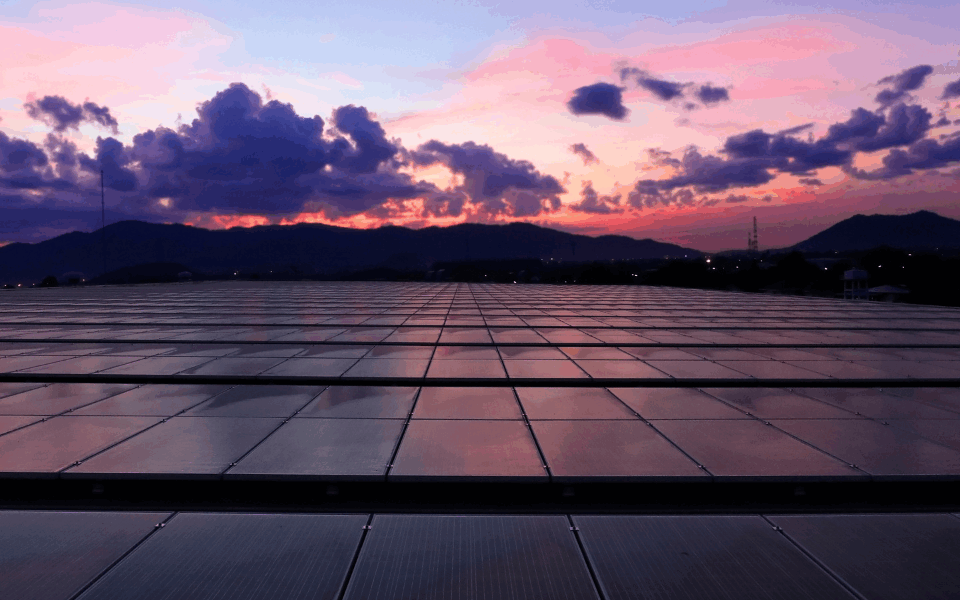 Nacht-Sonne: Batteriespeicher revolutionieren Solarenergie