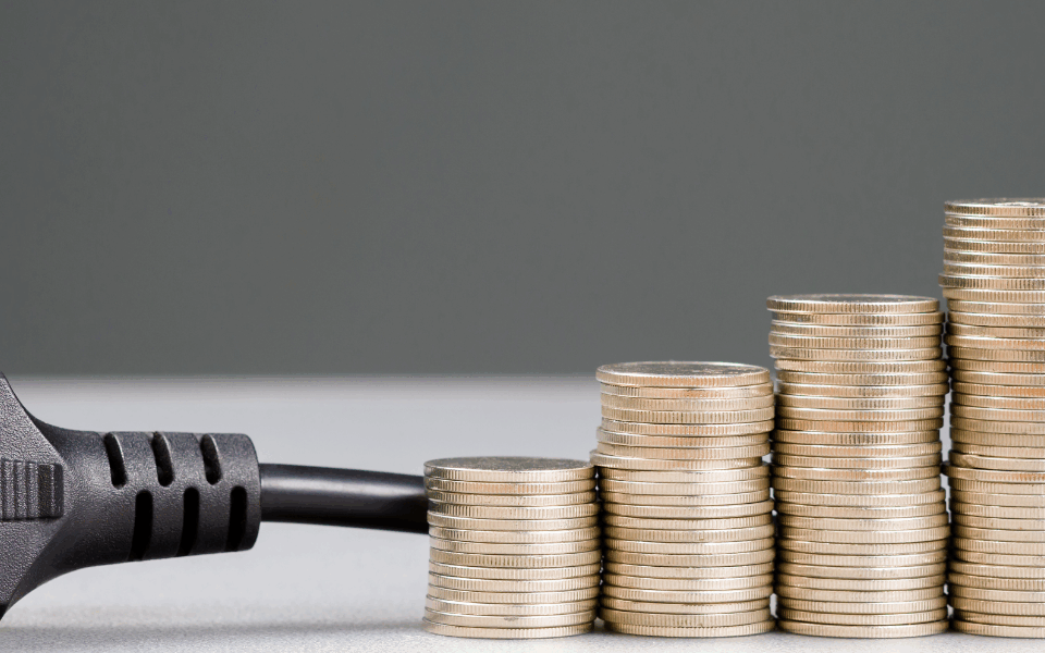 Stromnetzkosten senken: Reform spart 160 Mrd. Euro bis 2045